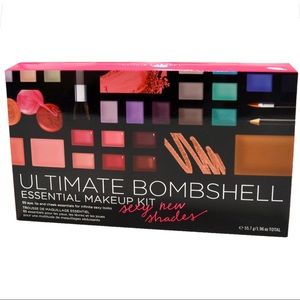 Victorias Secret Ultimate Bombshell Essential Kit
